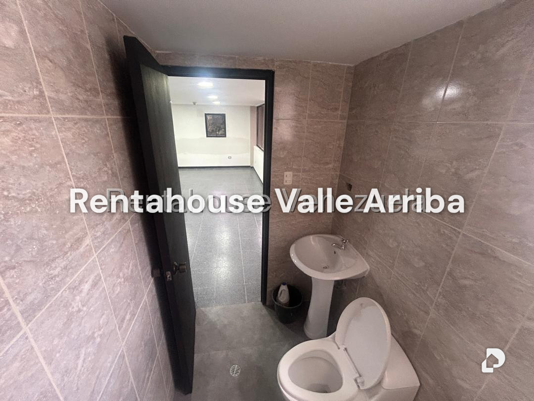 Local comercial en Las Mercedes, Caracas – 14
