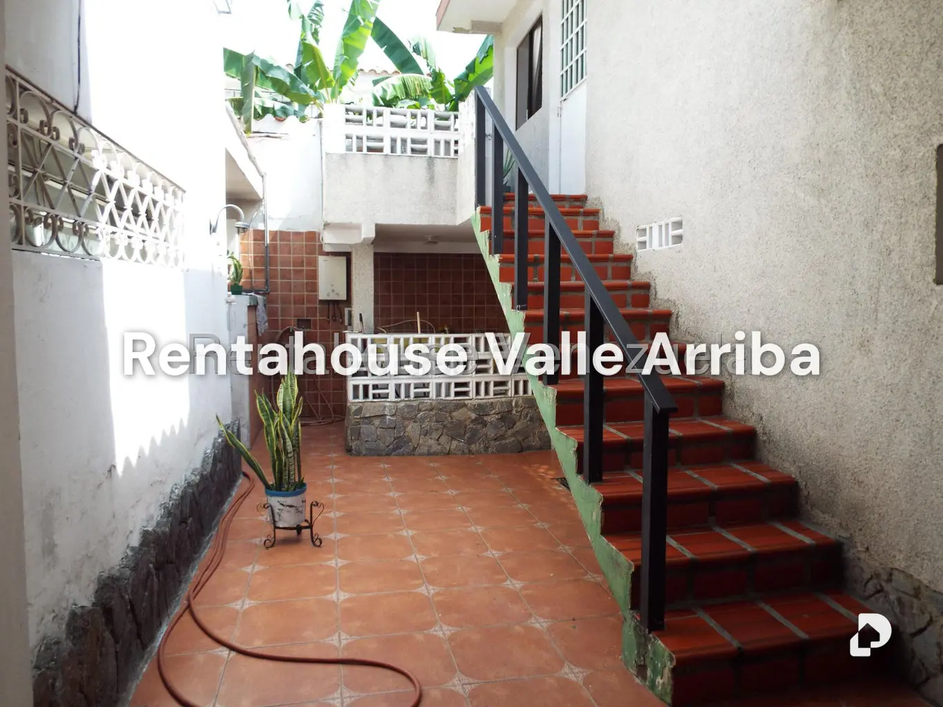 Casa en Montalbán I, Caracas – 21