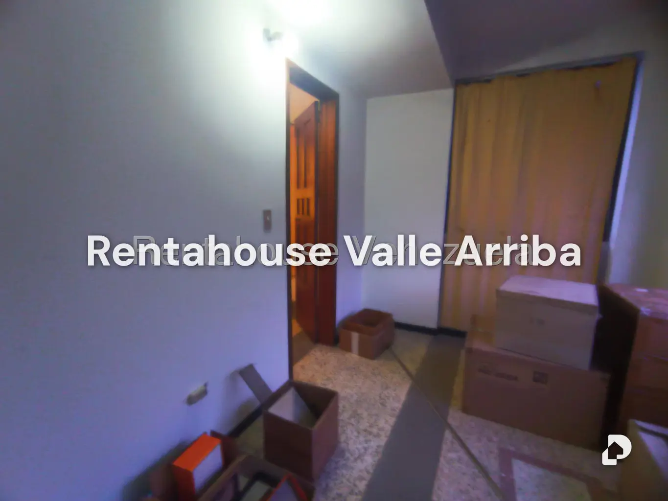Casa en El Recreo, Caracas – 14