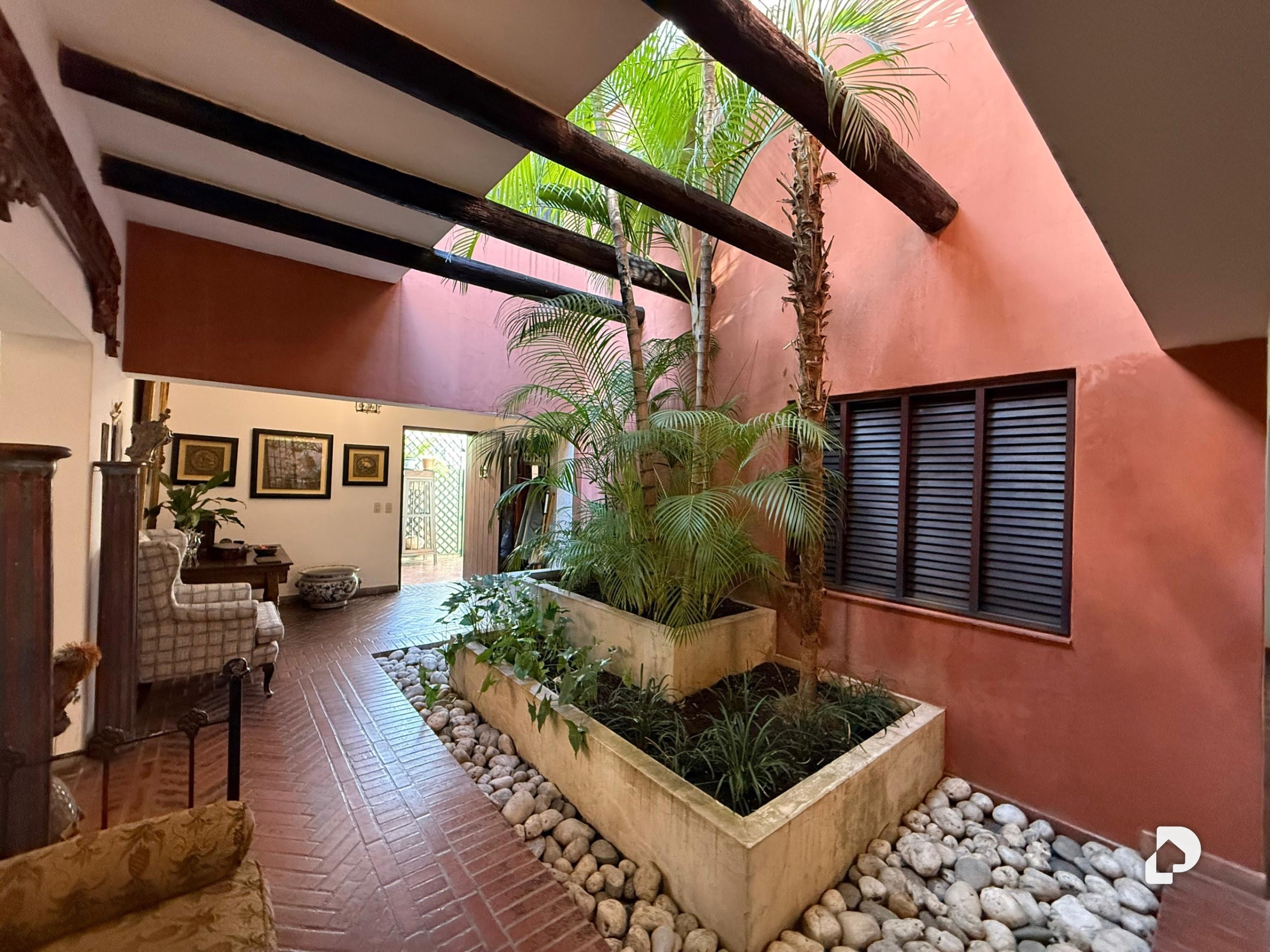 Casa en Los Palos Grandes, Caracas – 3