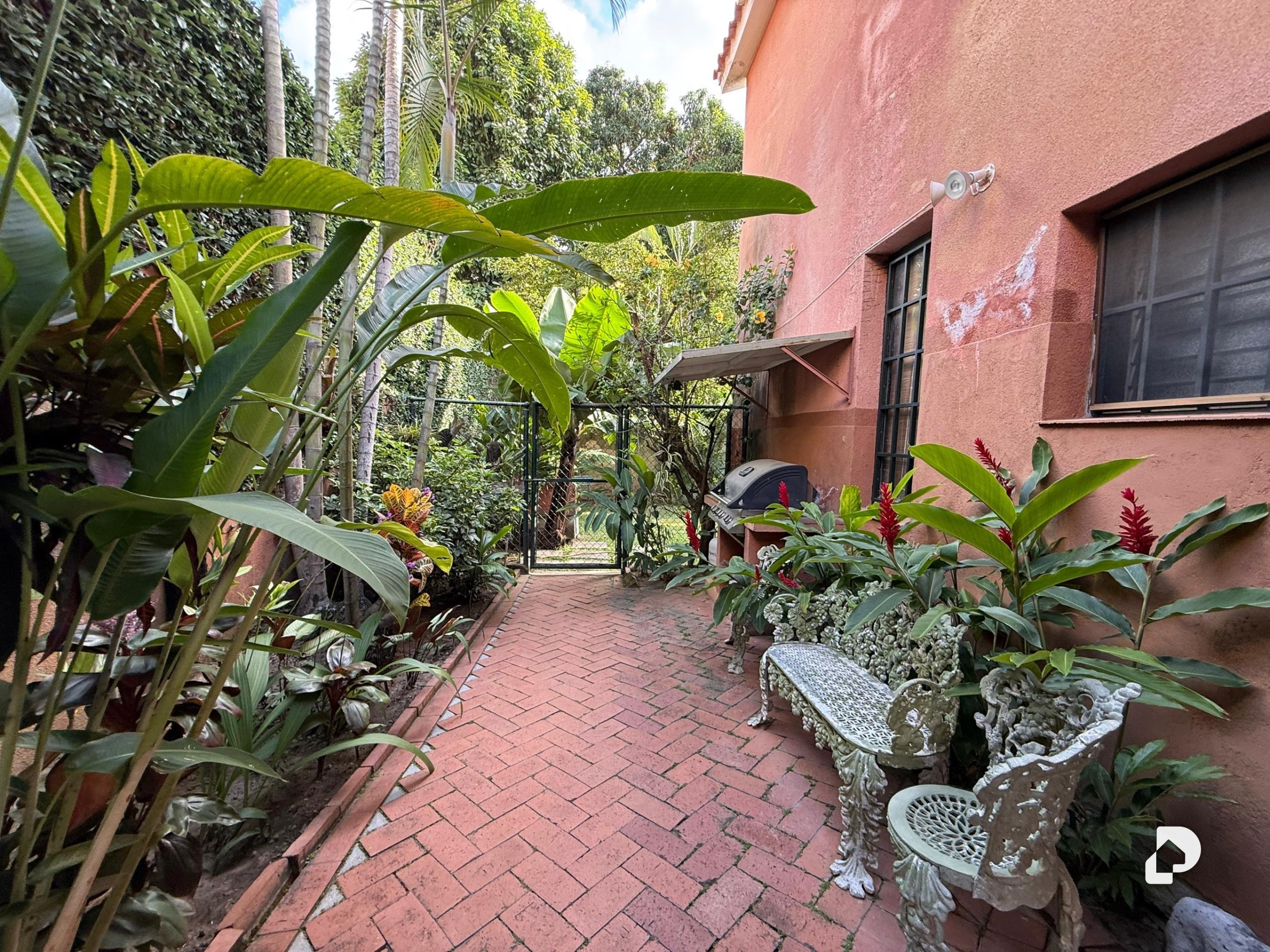 Casa en Los Palos Grandes, Caracas – 6