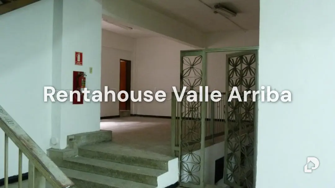 Edificio en Parroquia La Candelaria, Caracas – 18
