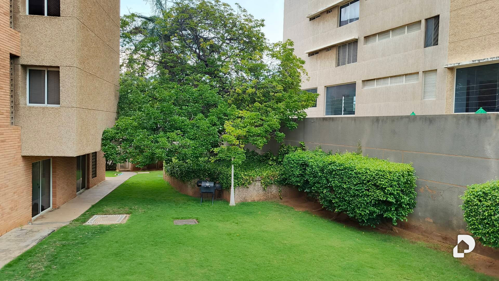 Apartamento en Avenida El Milagro, Maracaibo – 11