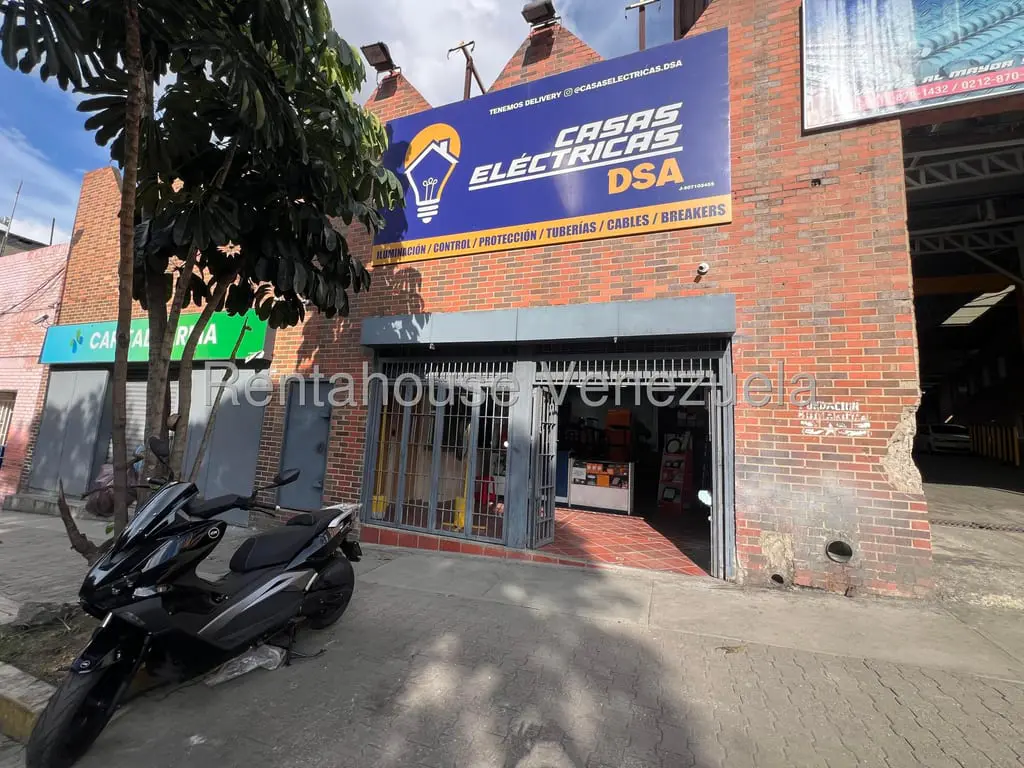 Commercial space in Catia, Caracas - 1
