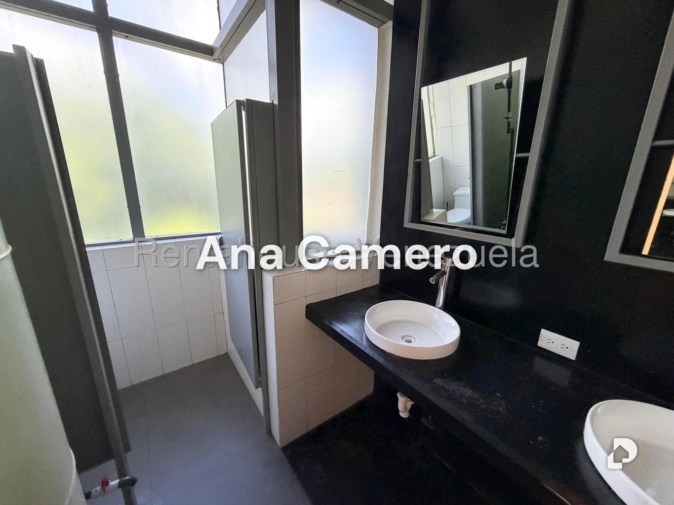 Local comercial en Las Mercedes, Caracas – 9
