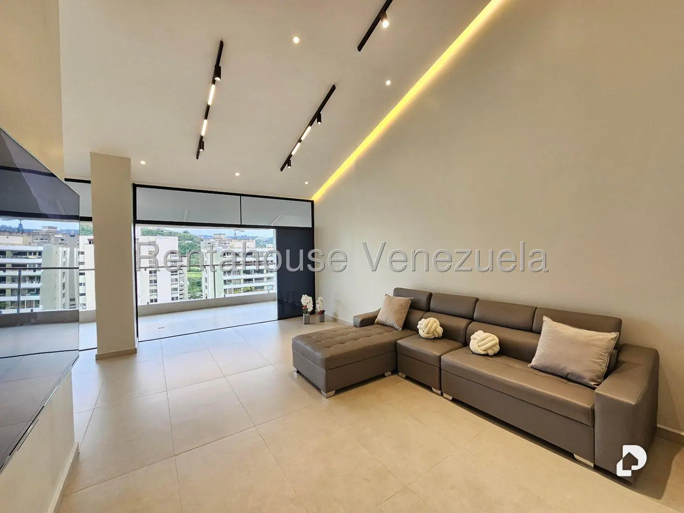 Apartamento en Santa Fe Norte, Caracas – 2