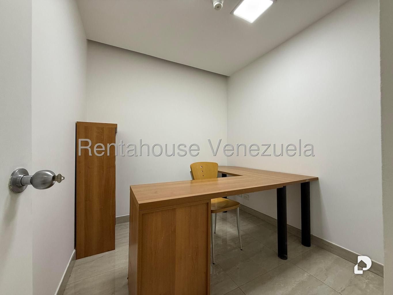 Local comercial en Los Palos Grandes, Caracas – 18