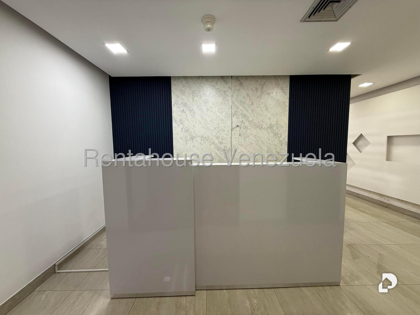Local comercial en Los Palos Grandes, Caracas – 1