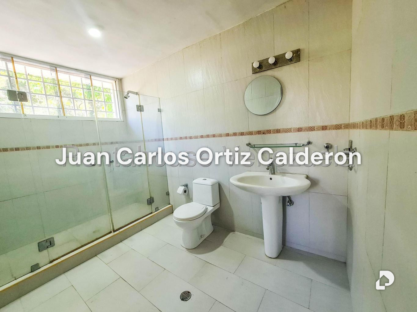 Casa en Cumbres de Curumo, Caracas – 30