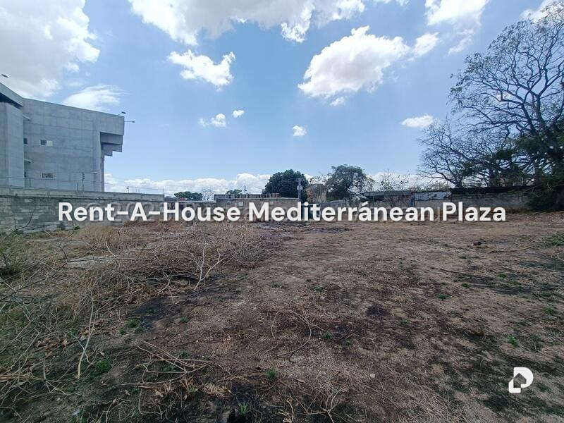 Terreno en Avenida Bolivar Norte, Valencia – 1