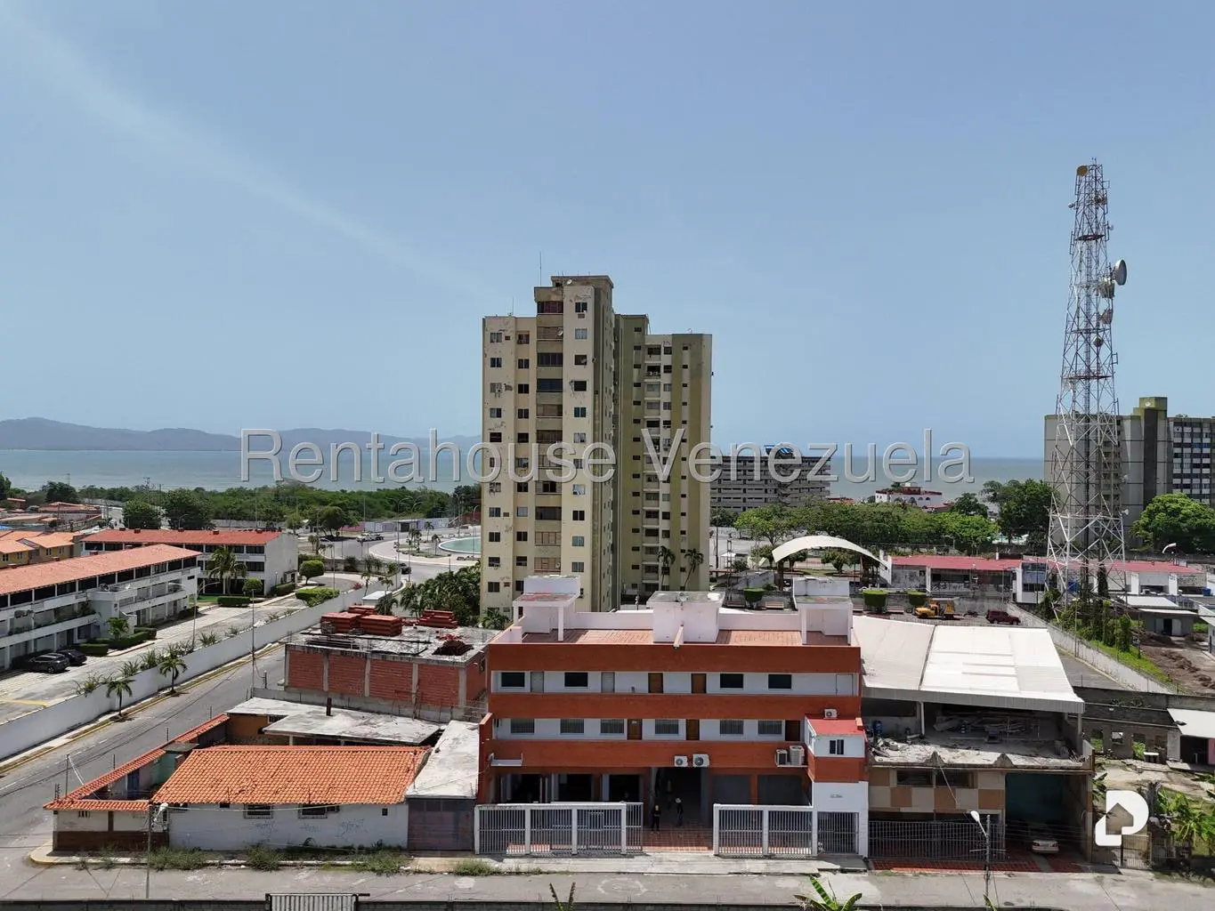Edificio en Higuerote