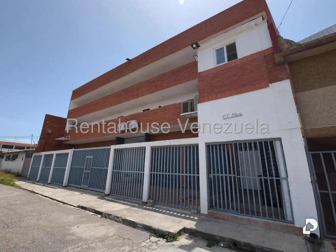 Edificio en Higuerote