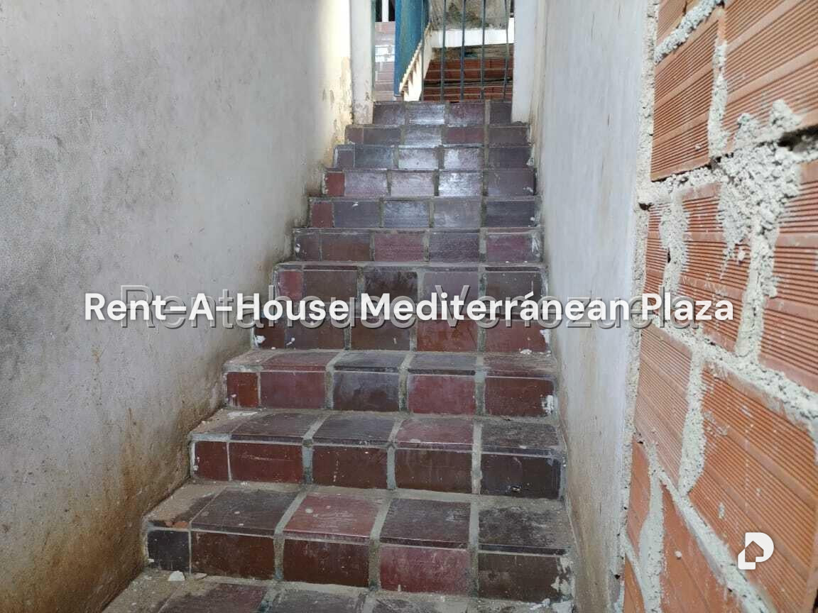 Local comercial en Valencia – 18