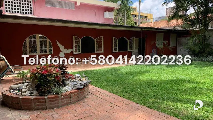 Casa en Cumbres de Curumo, Caracas – 29