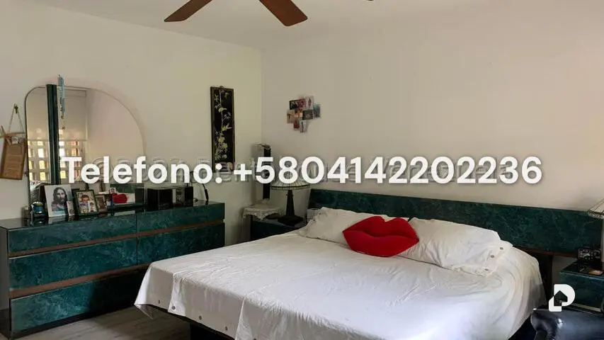 Casa en Cumbres de Curumo, Caracas – 18
