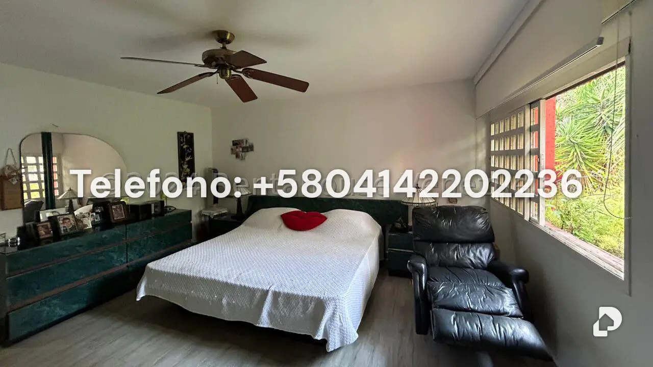 Casa en Cumbres de Curumo, Caracas – 19