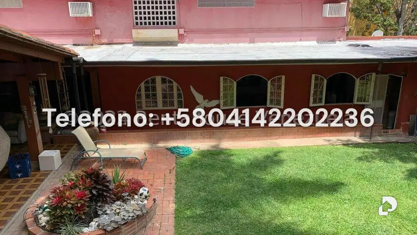 Casa en Cumbres de Curumo, Caracas – 30
