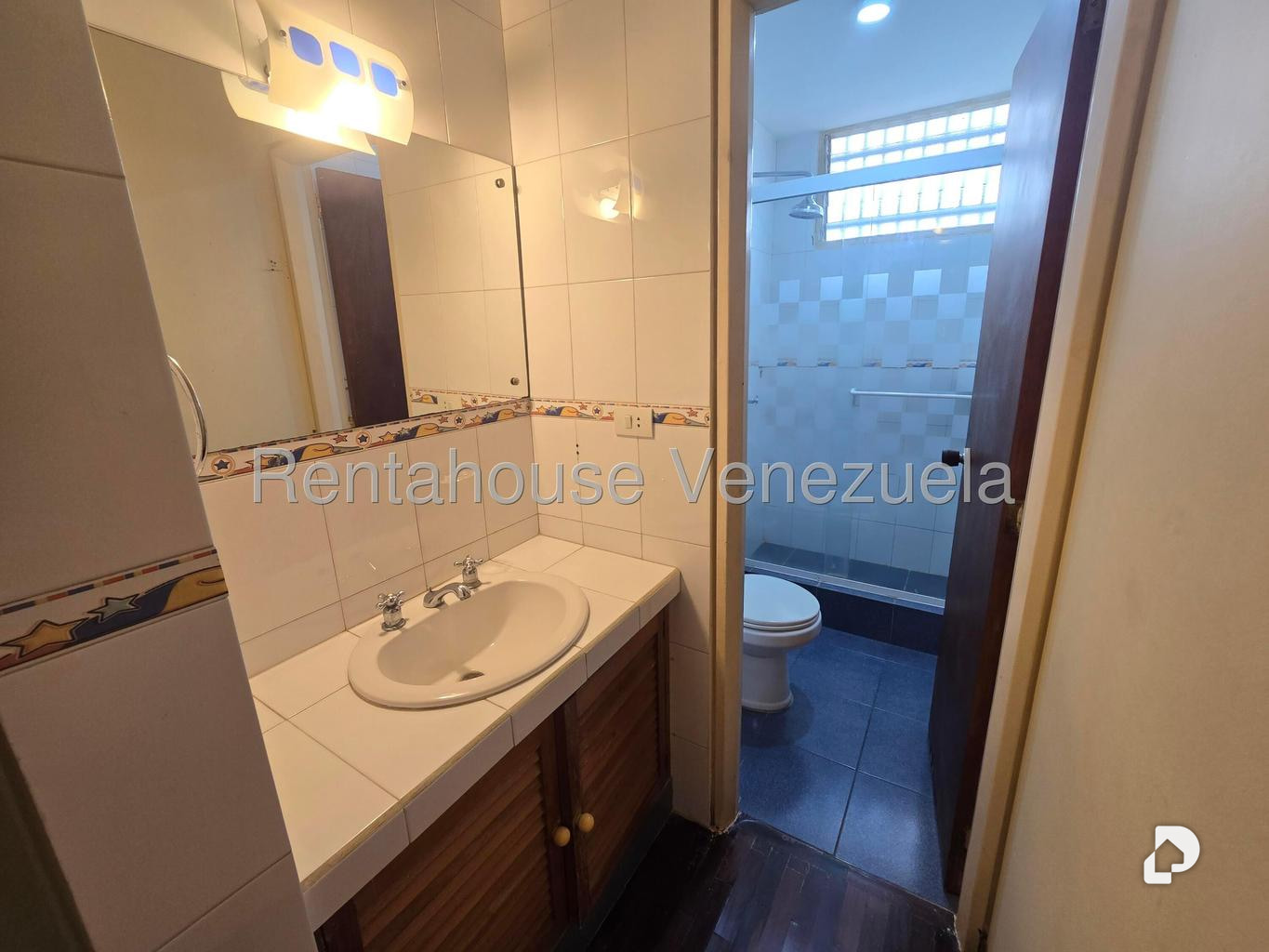 Casa en Los Naranjos (del Cafetal), Caracas – 26