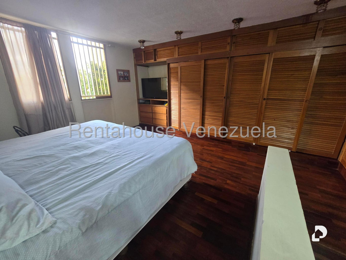 Casa en Los Naranjos (del Cafetal), Caracas – 18