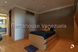 Apartamento en Solar del Hatillo, Caracas – 12