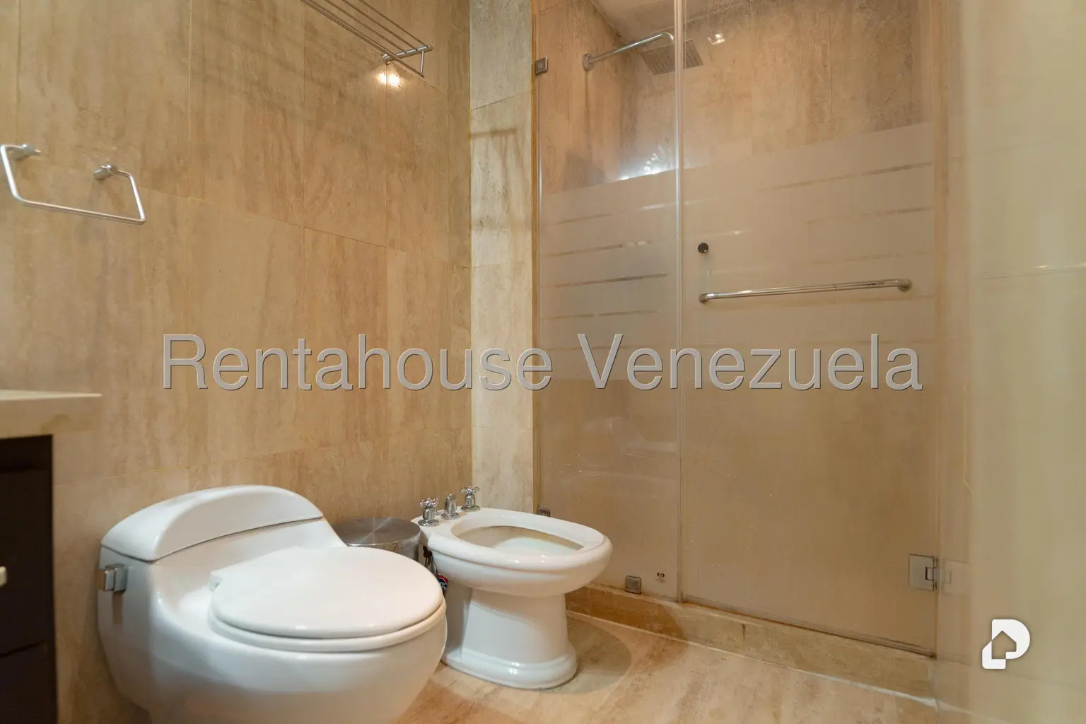 Apartamento en Solar del Hatillo, Caracas – 17