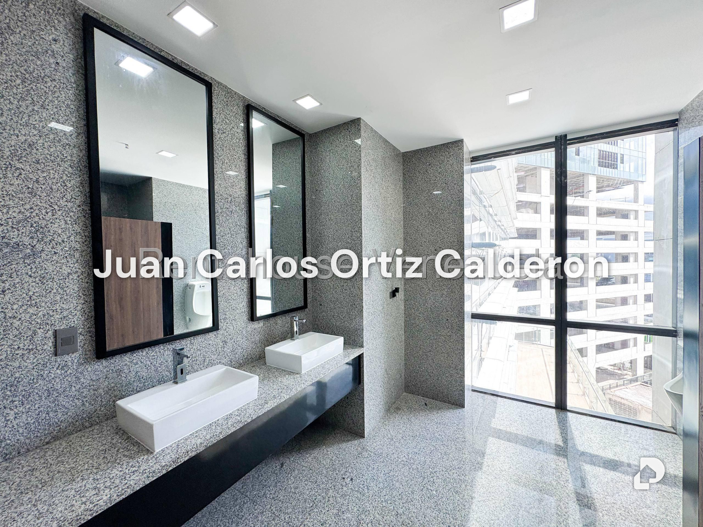 Office in Las Mercedes, Caracas – 27