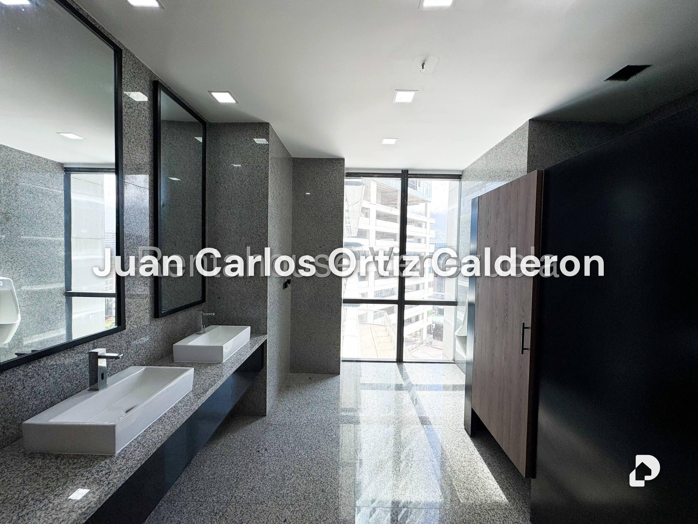 Office in Las Mercedes, Caracas – 25