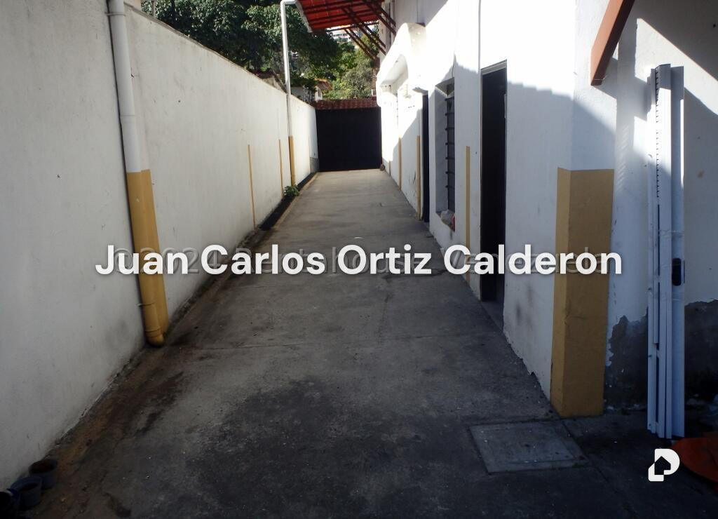 Casa en La Trinidad, Caracas – 3