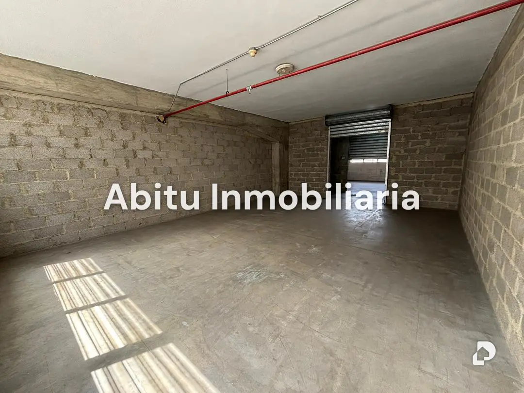 Local comercial en Palo Verde, Caracas – 3