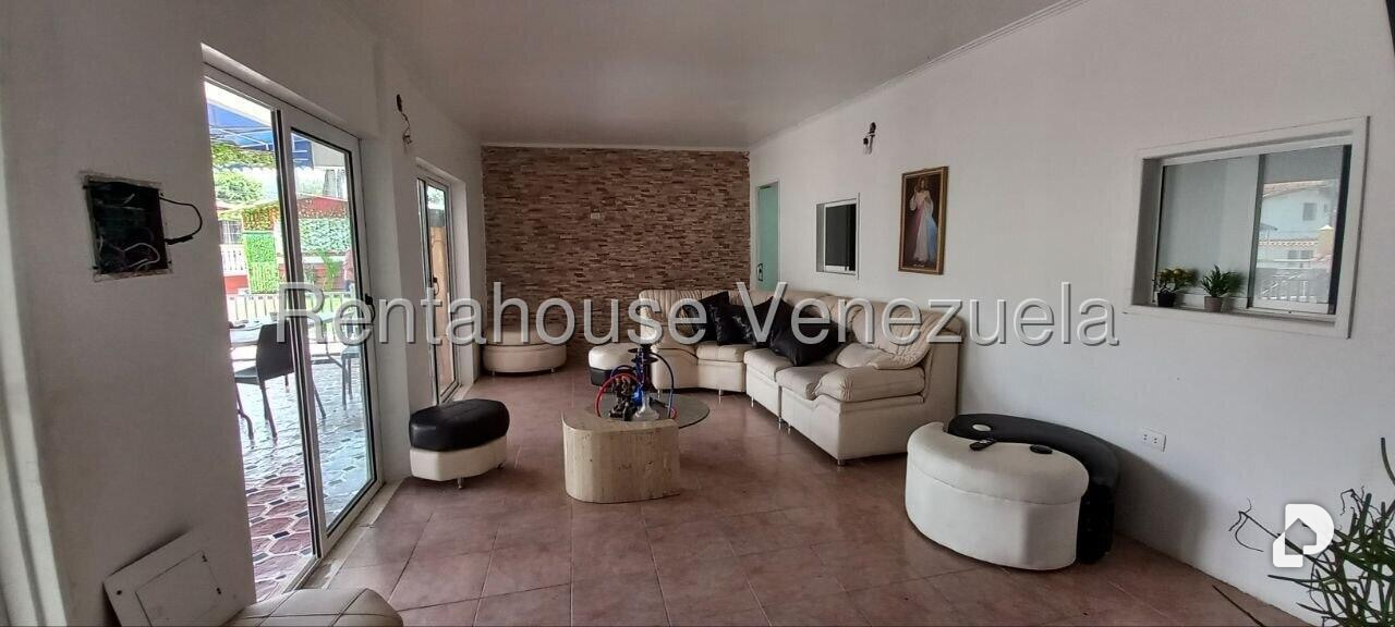Casa en La Rosaleda, San Antonio de Los Altos – 3