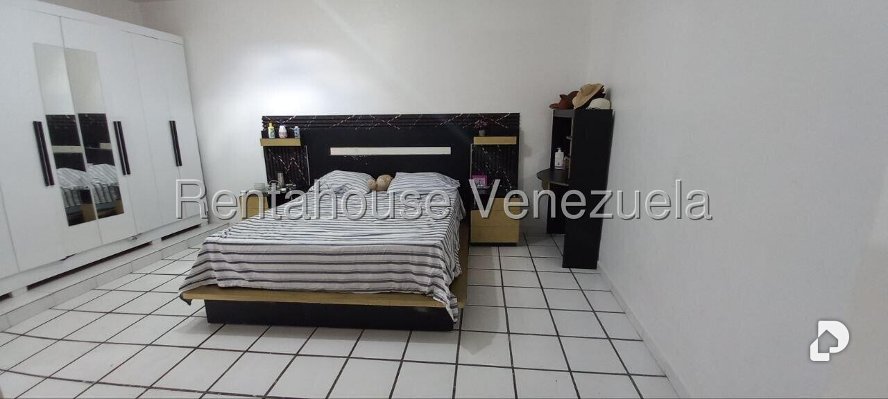Casa en La Rosaleda, San Antonio de Los Altos – 12