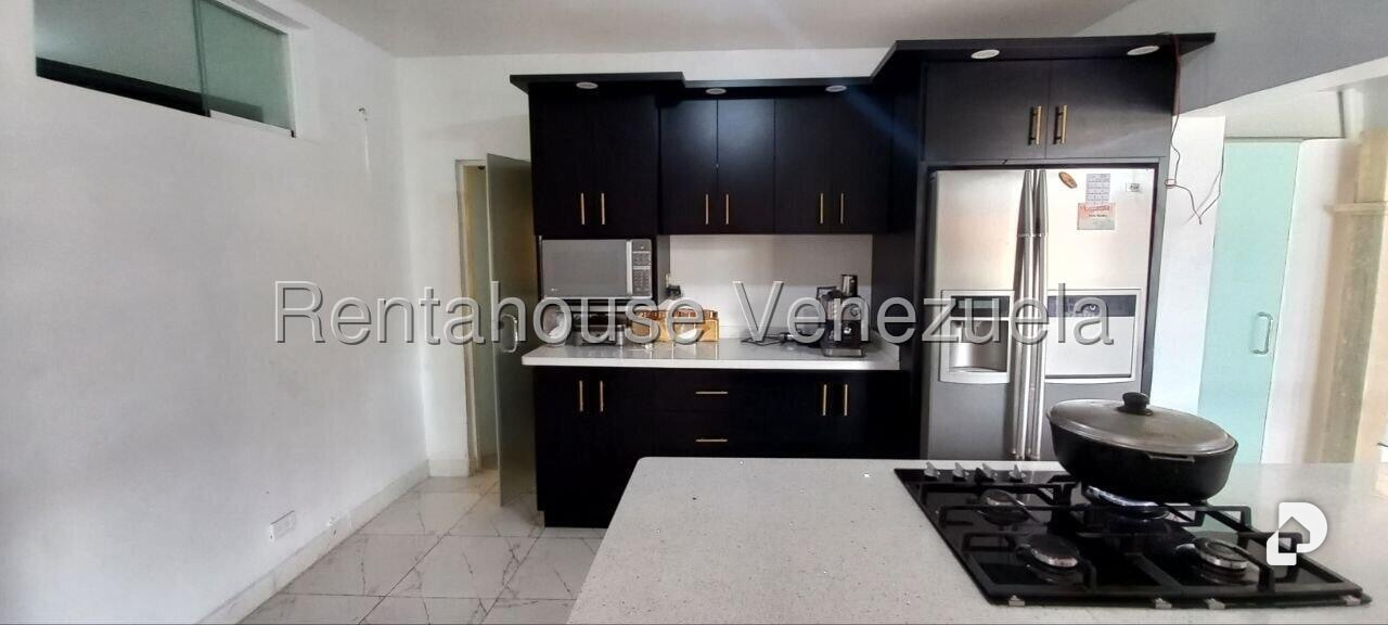 Casa en La Rosaleda, San Antonio de Los Altos – 10
