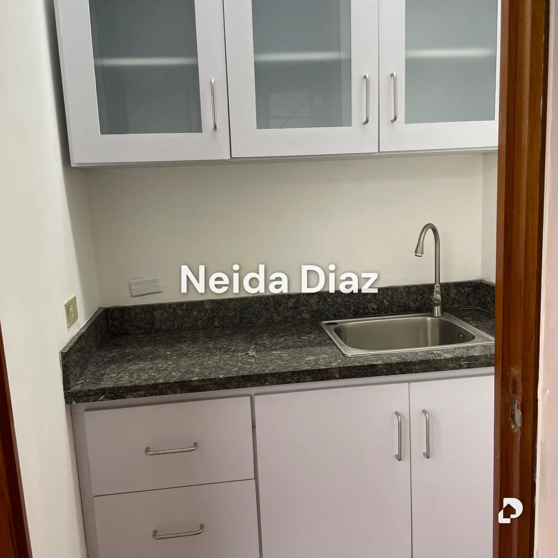 Oficina en Chuao, Caracas – 9
