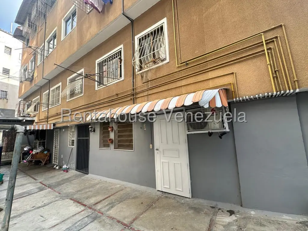 Apartment in La Carlota, Caracas - 1