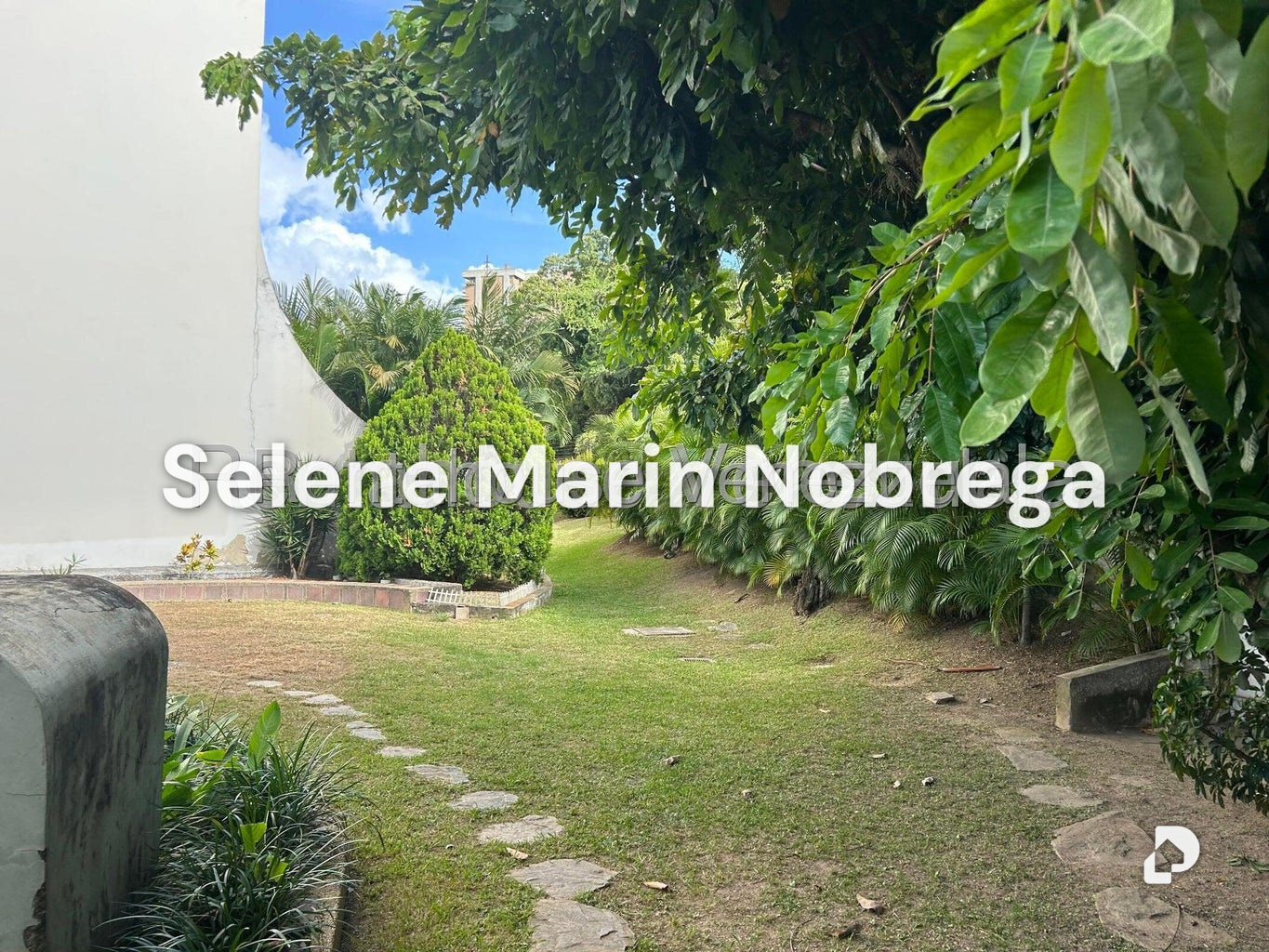Apartamento en Las Mesetas de Santa Rosa de Lima, Caracas – 24