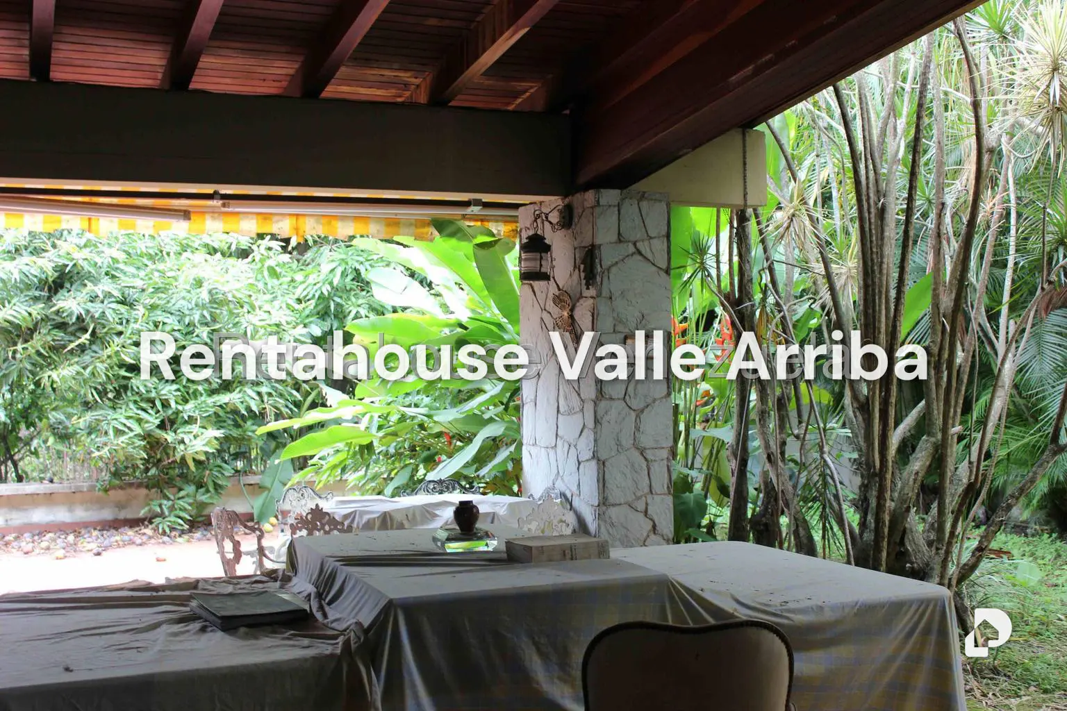 Casa en Lomas de San Rafael de La Florida, Caracas – 26