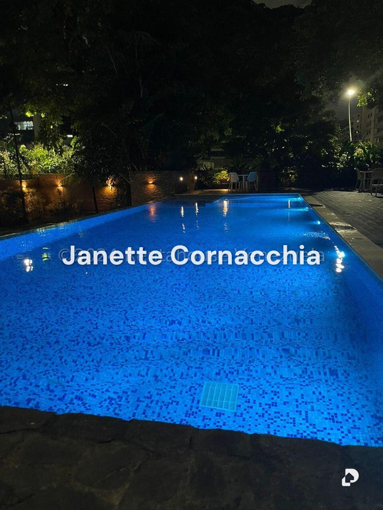Apartamento en Campo Alegre, Caracas – 25