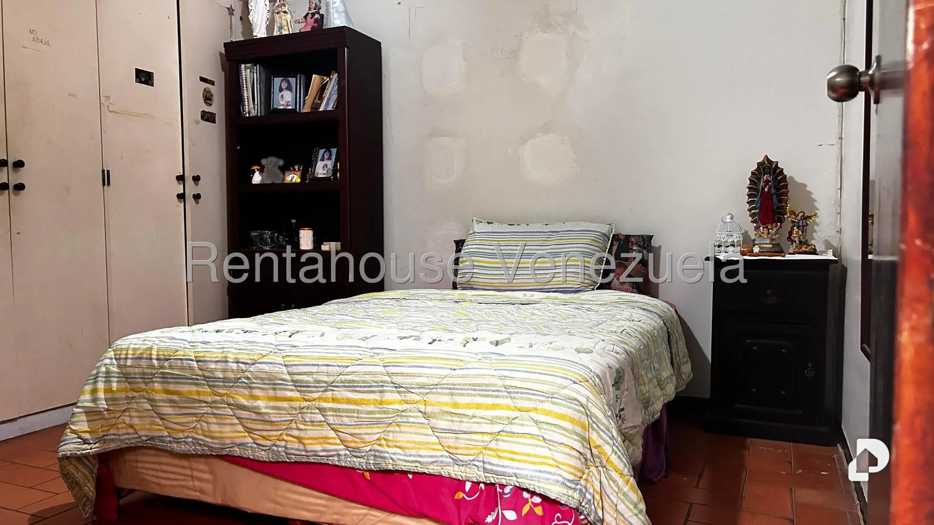 Casa en Piedra Azul, Caracas – 19