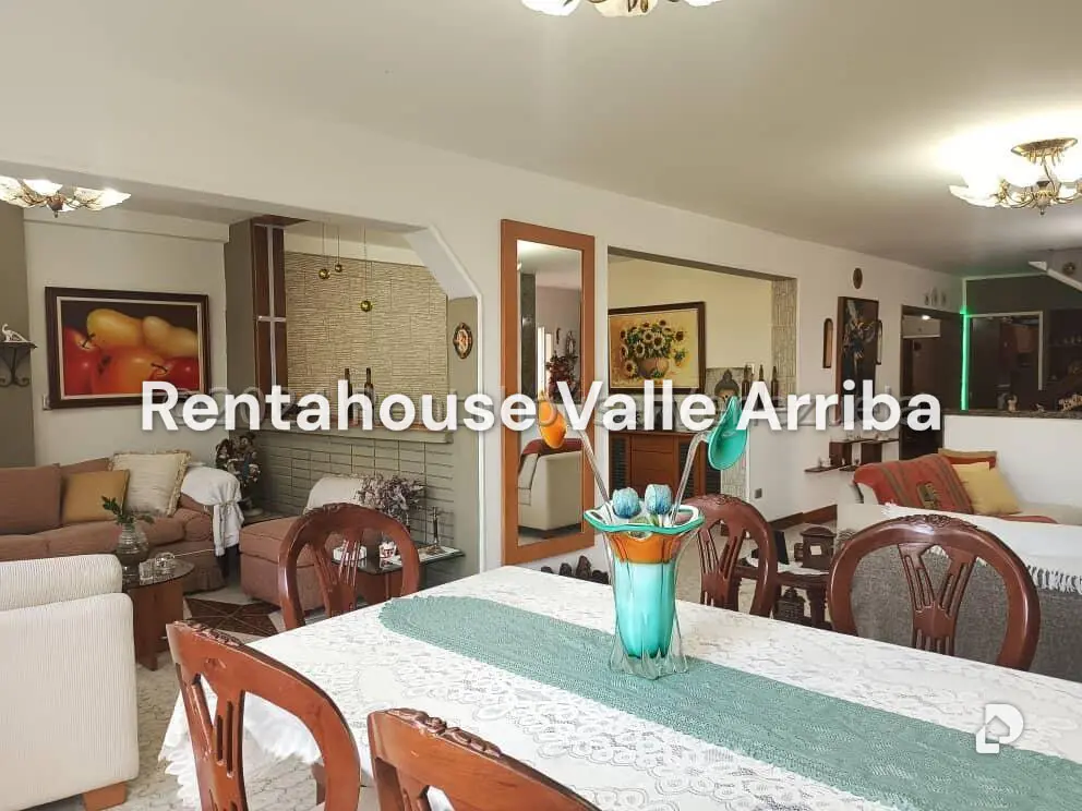Casa en La Rosaleda, San Antonio de Los Altos – 2