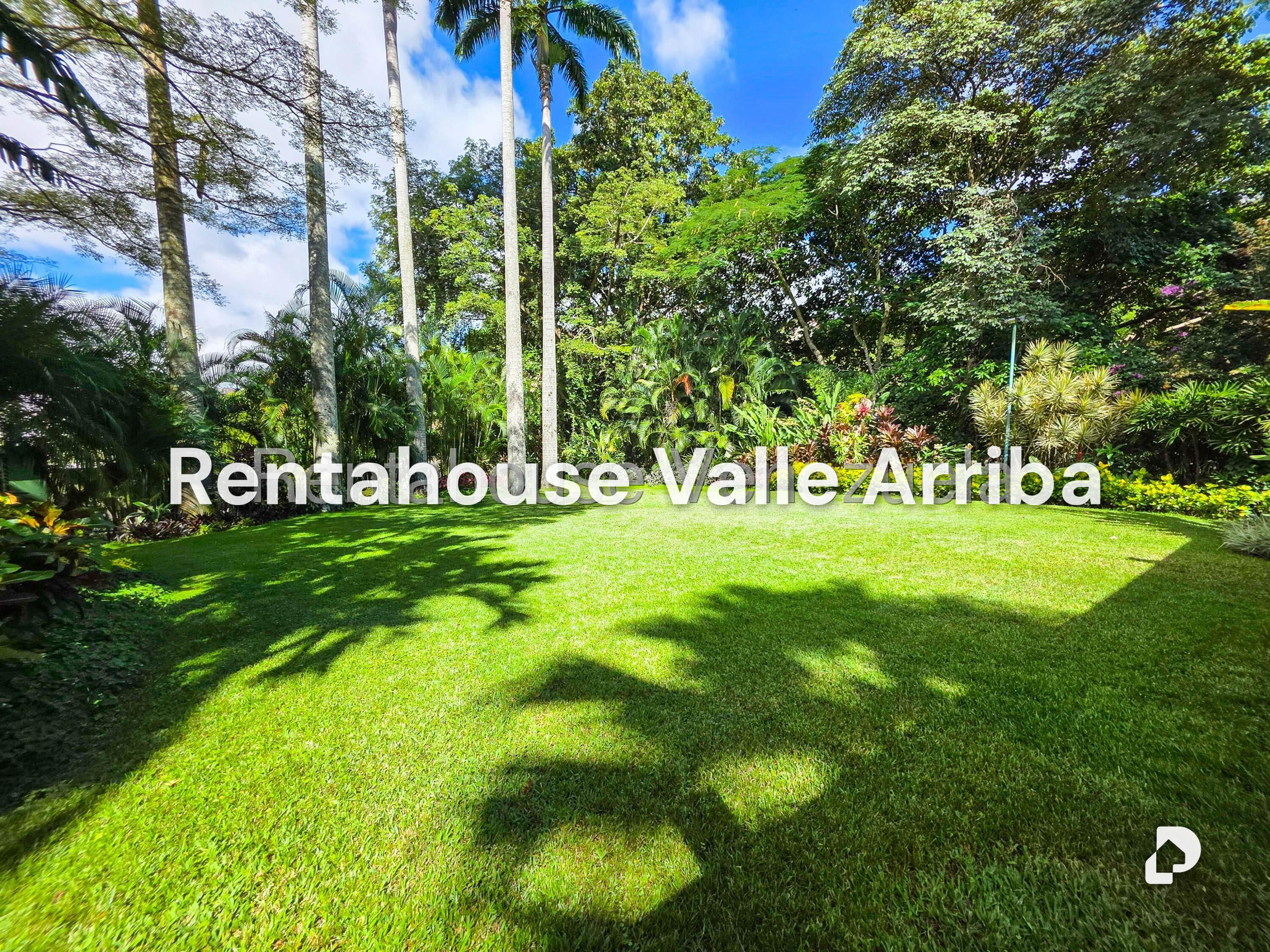 Casa en Cerro Verde, Caracas – 28