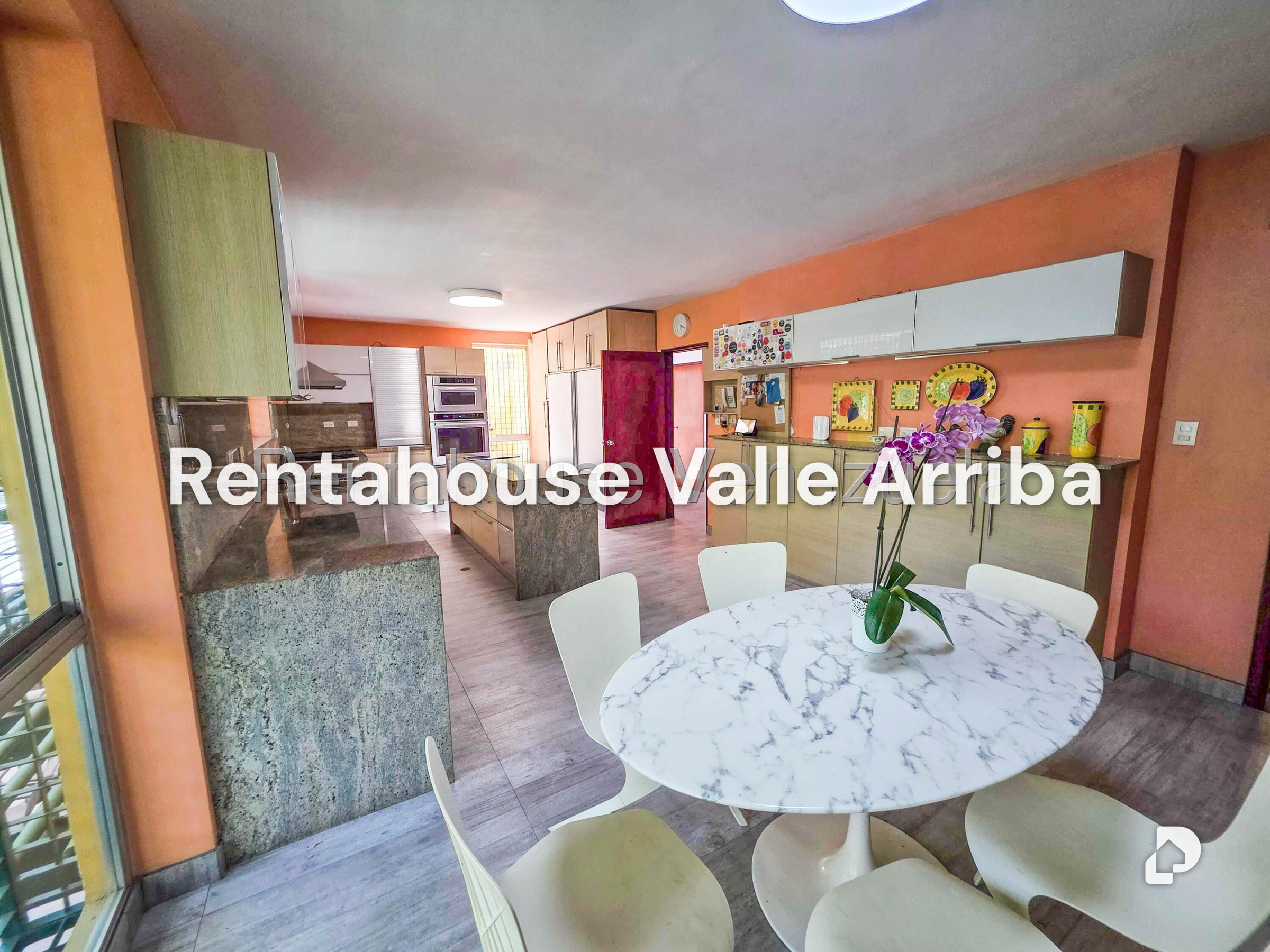 Casa en Cerro Verde, Caracas – 21