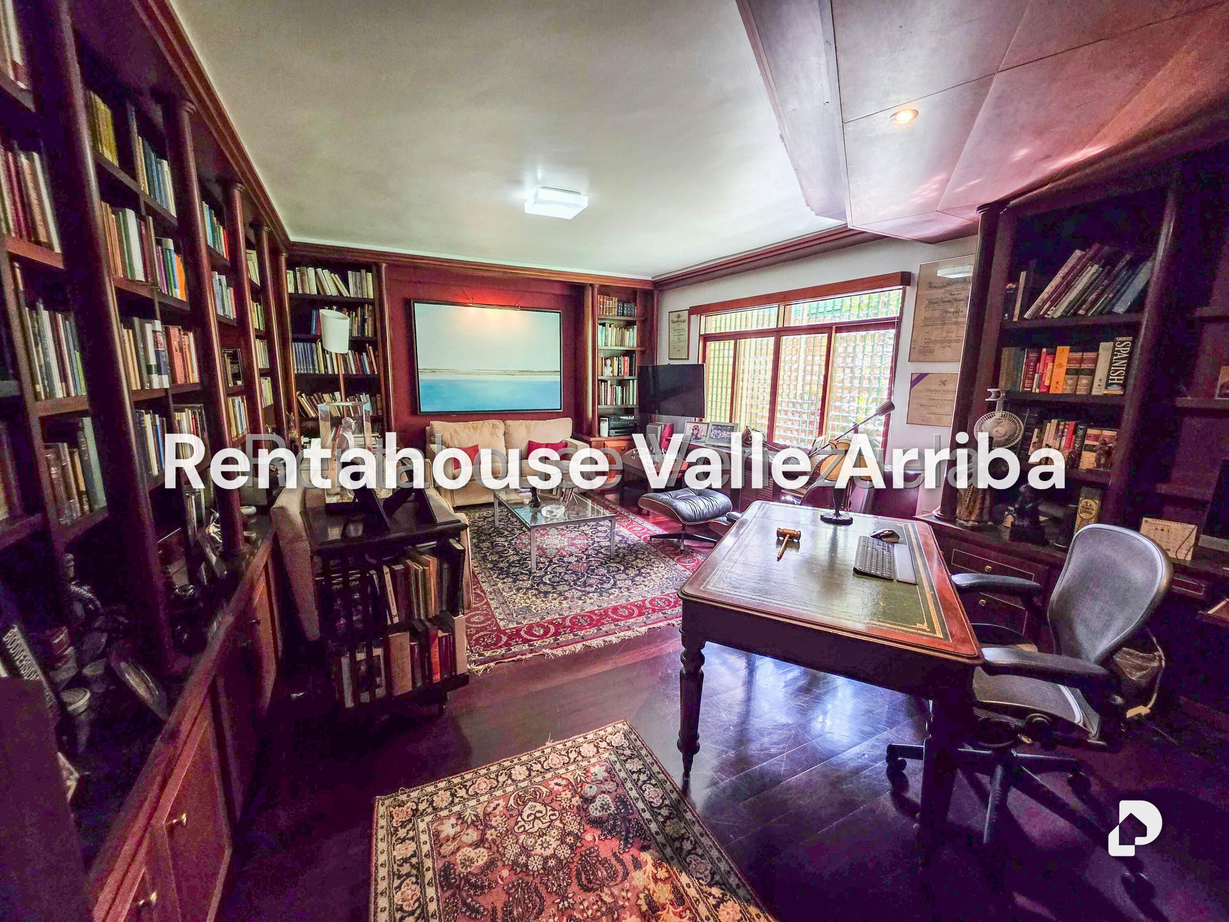 Casa en Cerro Verde, Caracas – 17