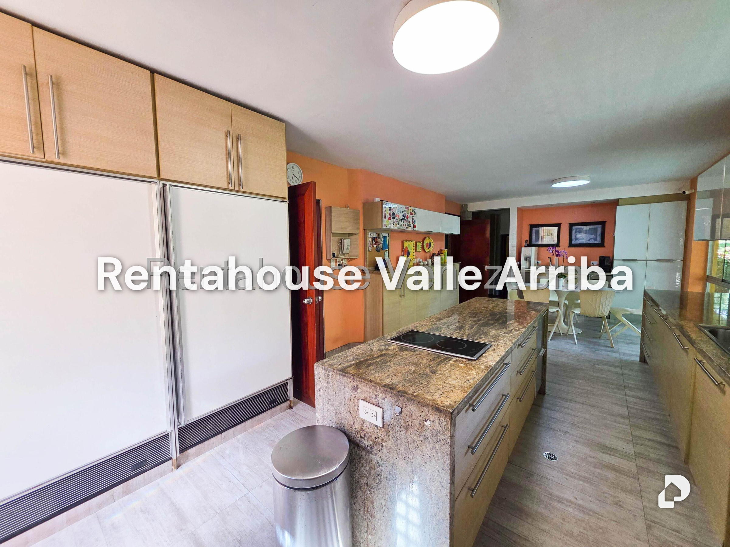Casa en Cerro Verde, Caracas – 24