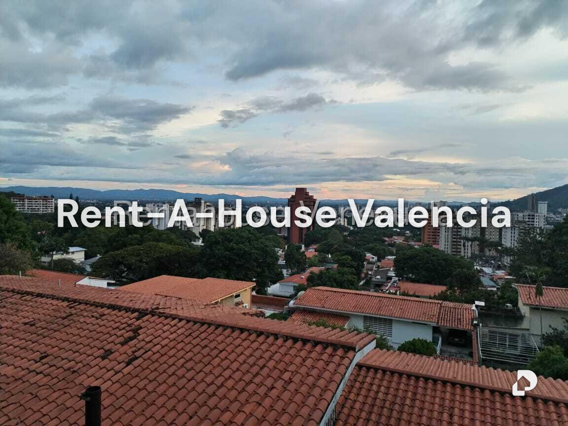 Casa en Lomas del Este, Valencia – 28