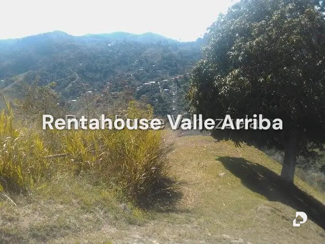 Terreno en Gavilan, Caracas – 19