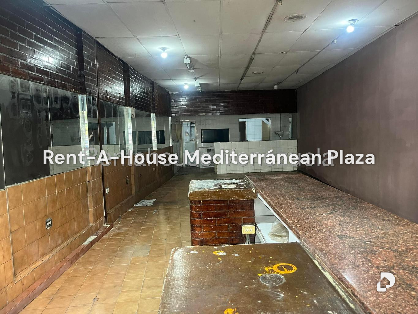 Local comercial en Avenida Bolivar Norte, Valencia – 3