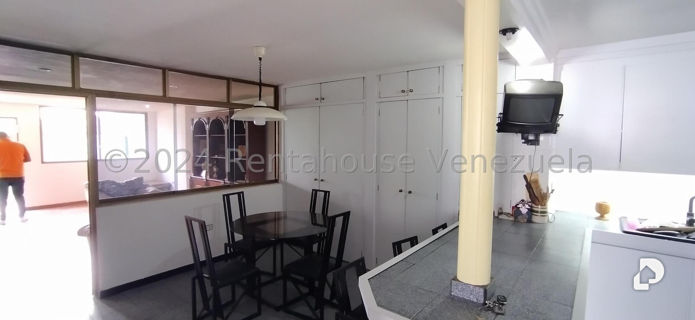 Casa en Los Pomelos, Caracas – 15