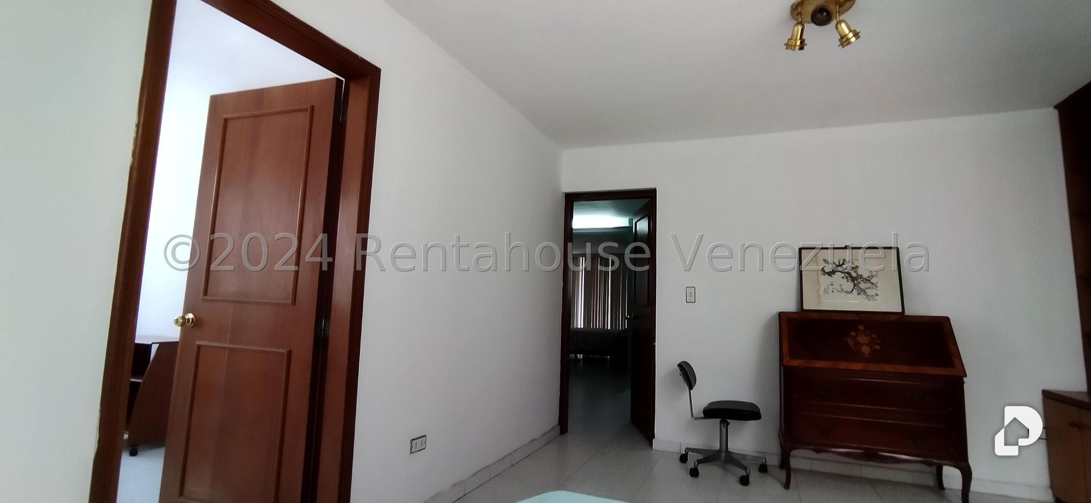 Casa en Los Pomelos, Caracas – 33