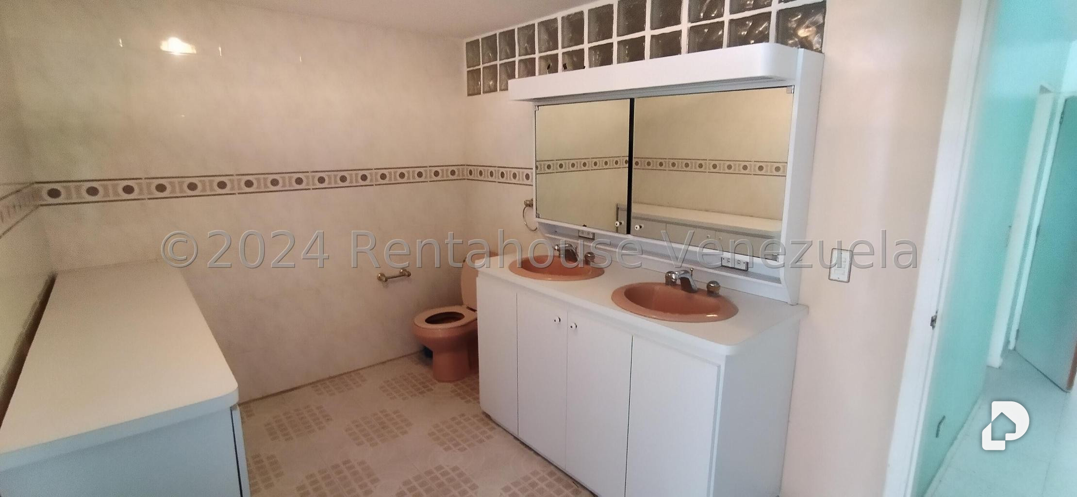 Casa en Los Pomelos, Caracas – 44