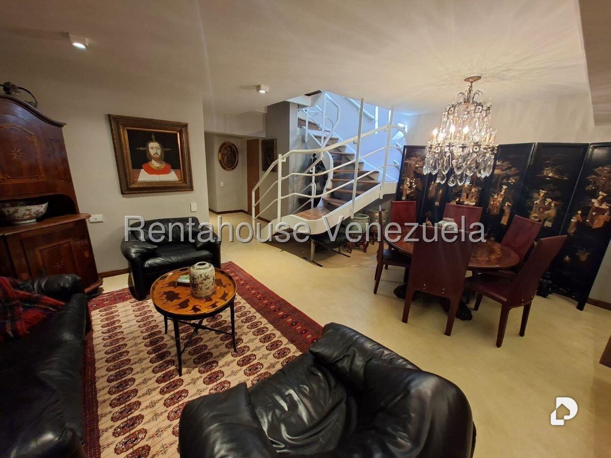 House in Los Palos Grandes, Caracas – 28